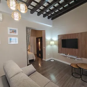 https://la-vina.hotelsincadiz.net
